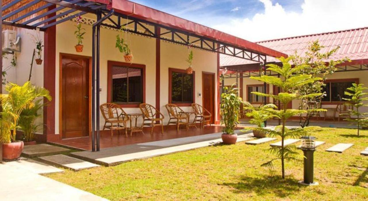 Zana Beach Guesthouse Σίχανουκβιλ Εξωτερικό φωτογραφία
